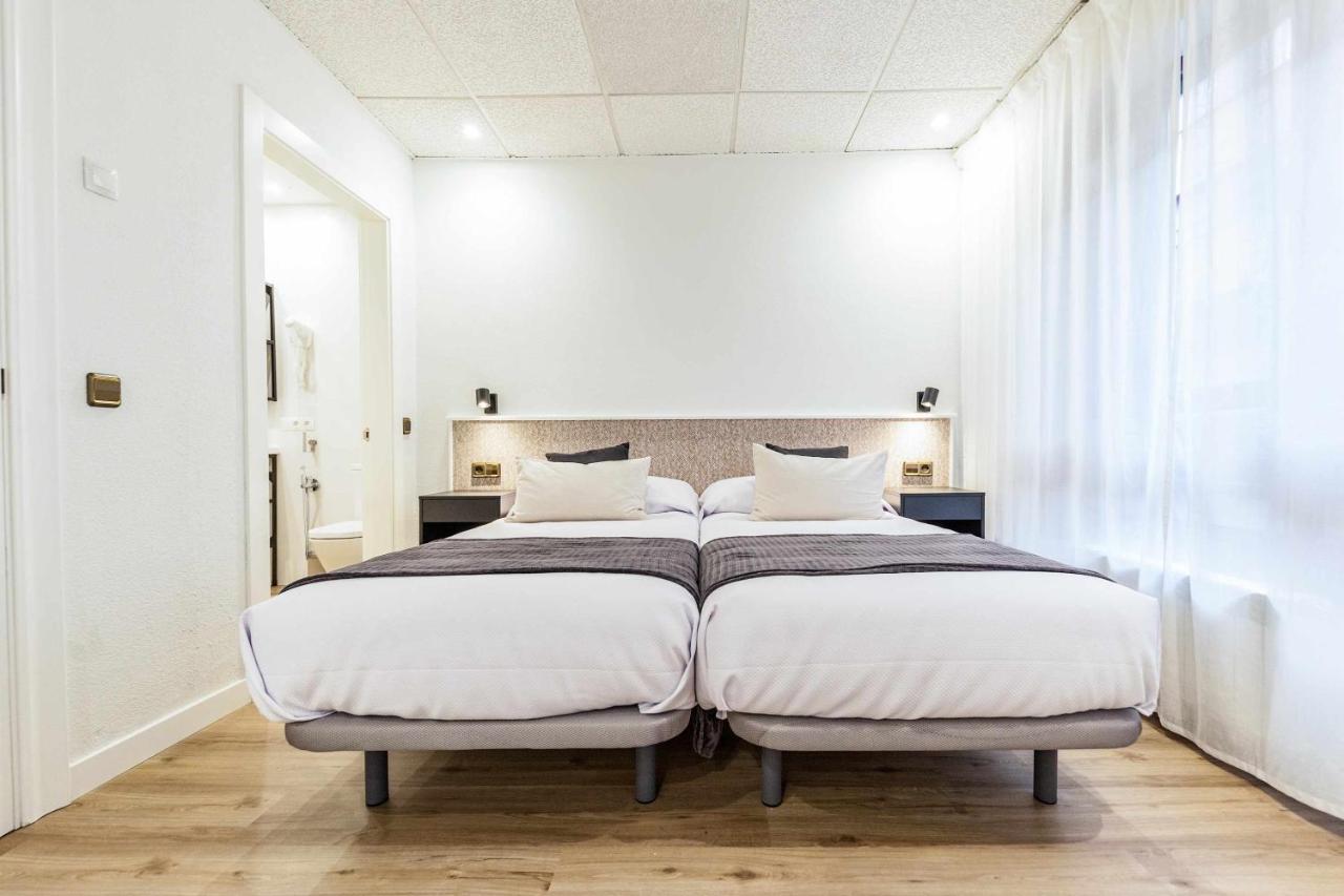 Auditorio Rooms Boutique Овьедо Экстерьер фото